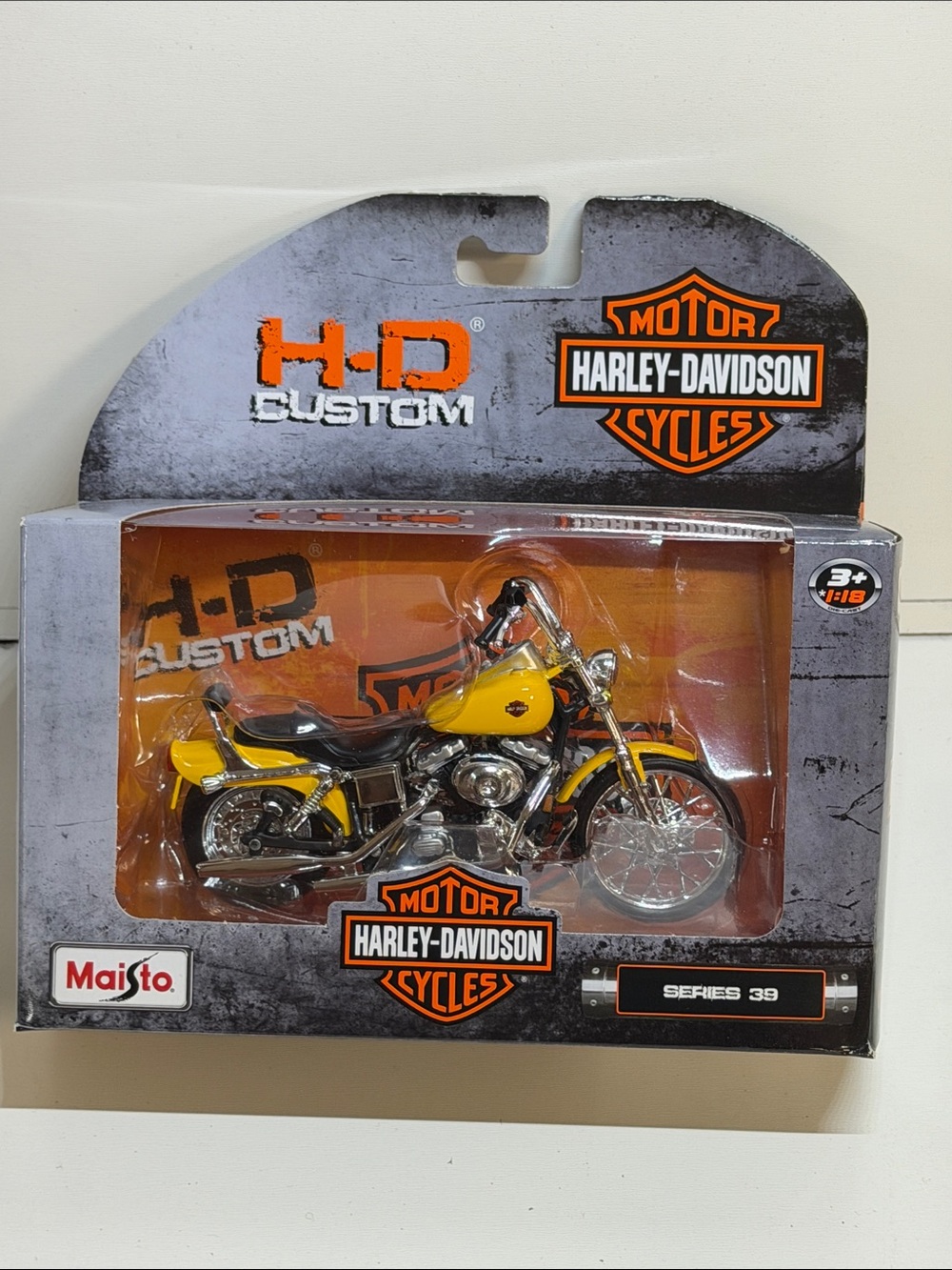 Harley-Davidson Yellow and Black Die-Cast Motorcycle Collectible